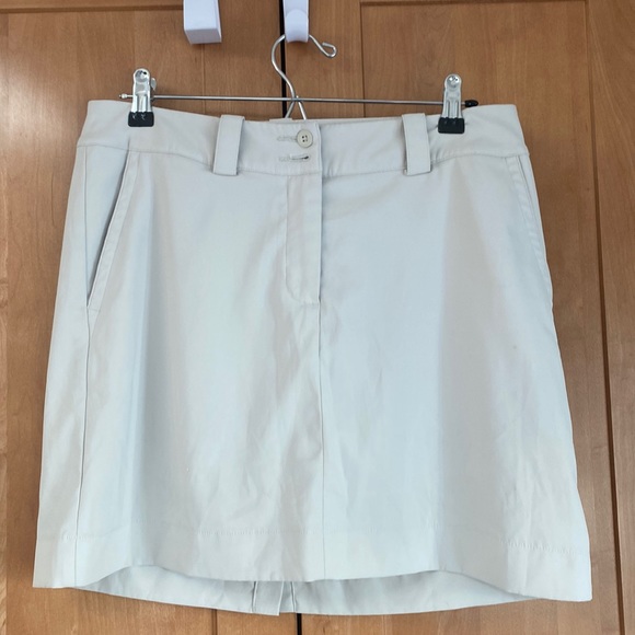 Nike golf tour performance dry fit ivory skort size 6 - Picture 1 of 4
